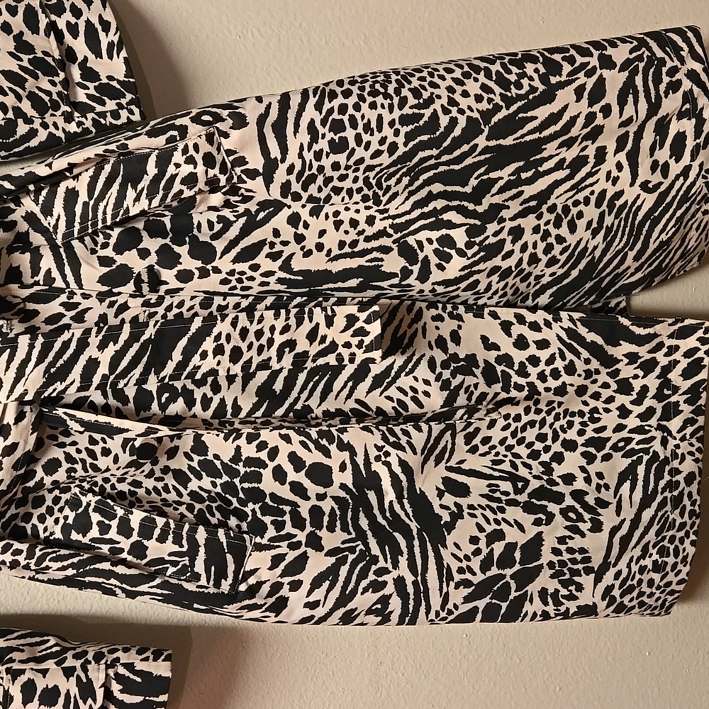 EUC, Sergio Hudson x Target Animal Print Strong Shoulder Trench Coat, Size Small - Picture 6 of 8